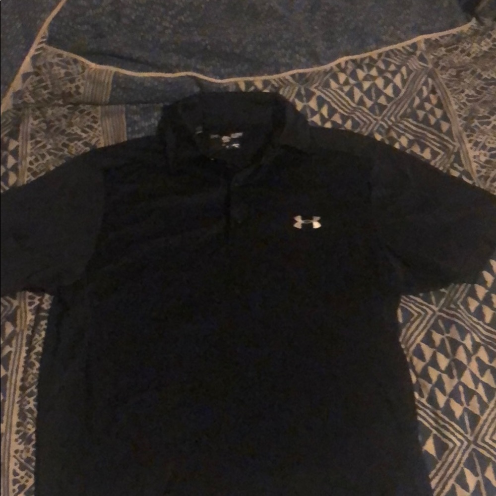 2/$20 Under armour polo/golf shirt